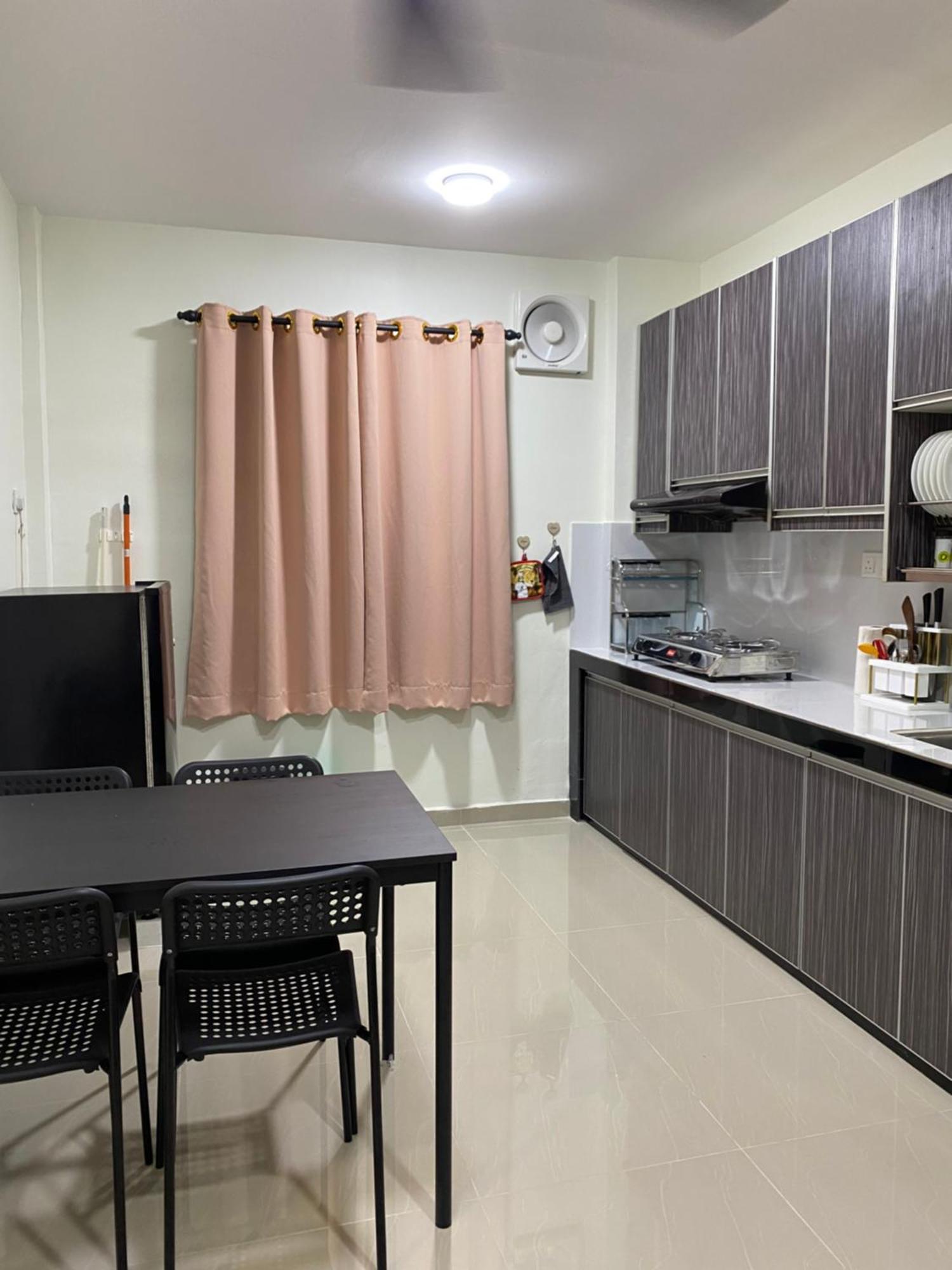 I-Go Homestay Subang Airport Shah Alam Eksteriør billede